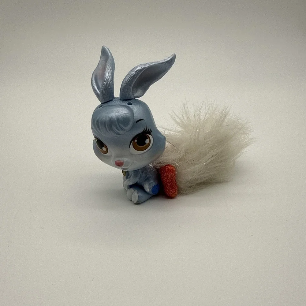Disney Princess Palace Pets Furry Tail Snow White Bunny Berry Blue Rabbit 2013